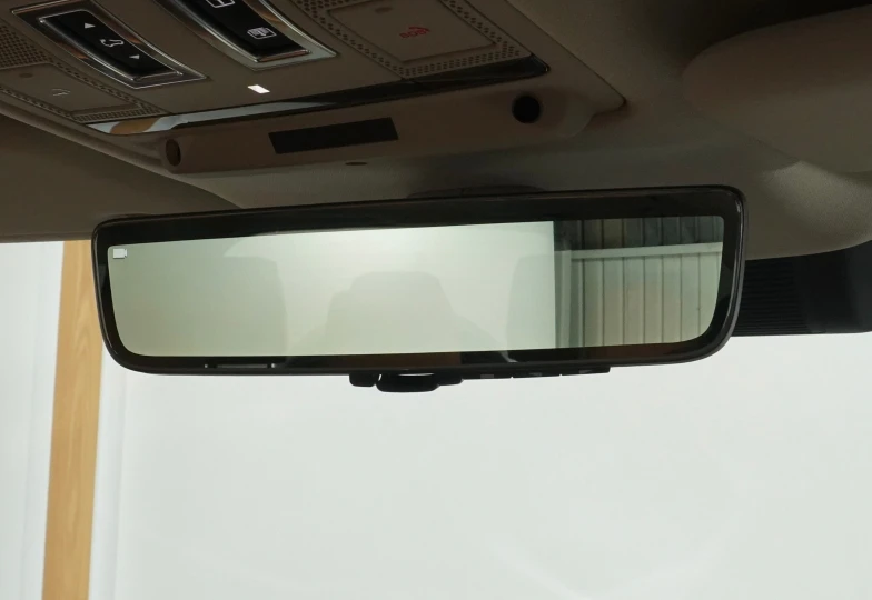 Land Rover Defender Black