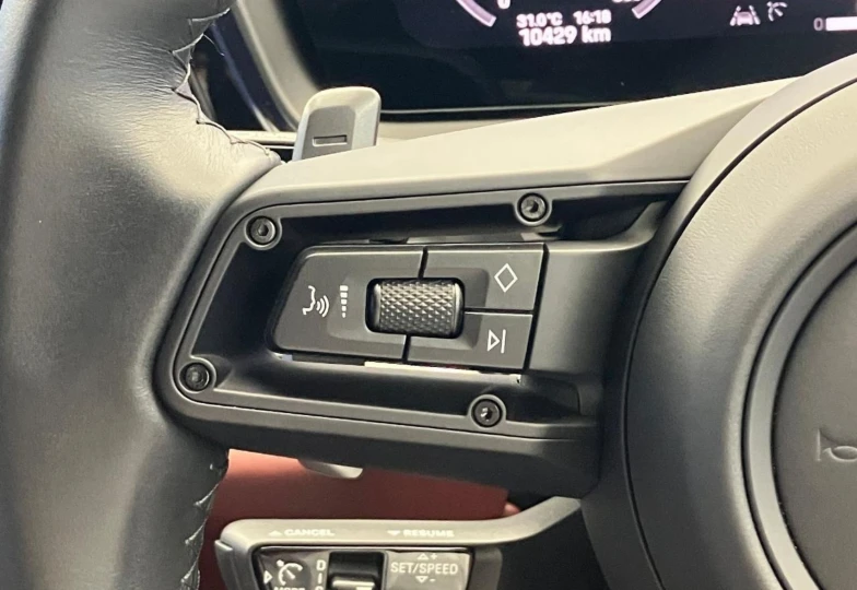 Porsche Cayenne Black