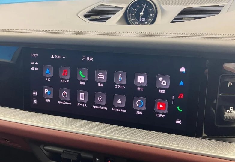 Porsche Cayenne Black