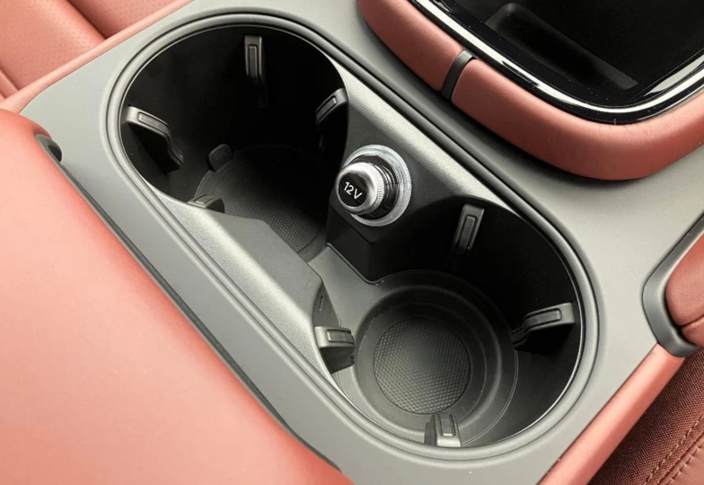 Porsche Cayenne Black