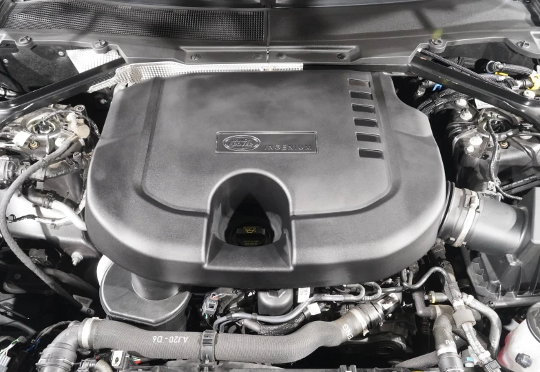 Land Rover Defender Black