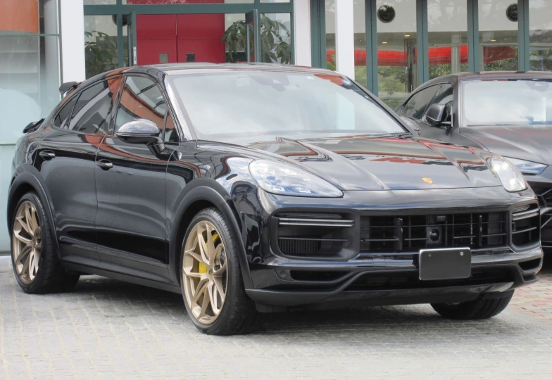 Porsche Cayenne Черный