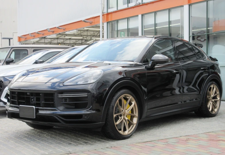 Porsche Cayenne Черный
