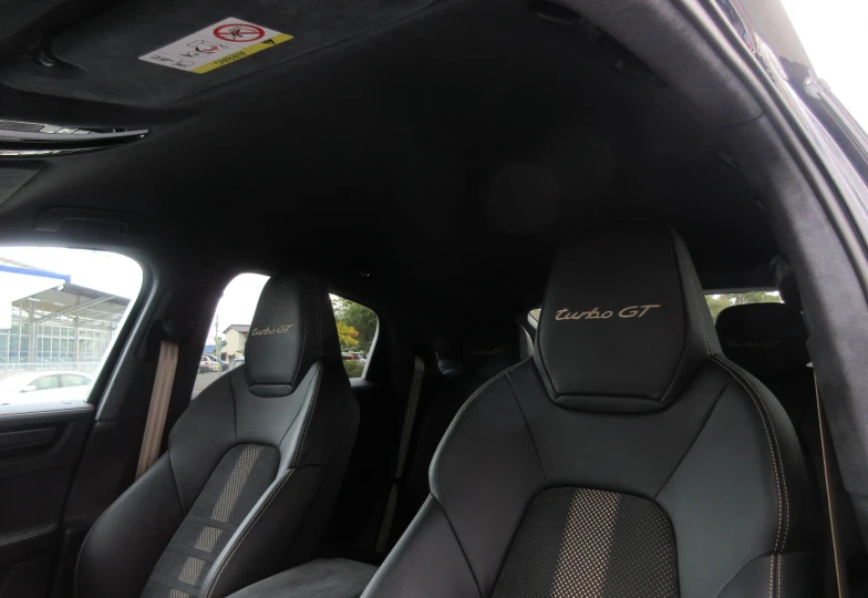 Porsche Cayenne Черный