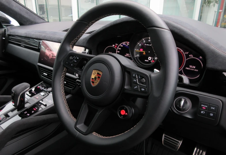 Porsche Cayenne Черный