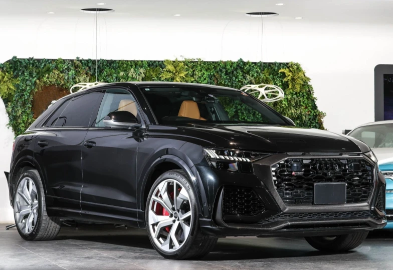 Audi RS Q8 Black