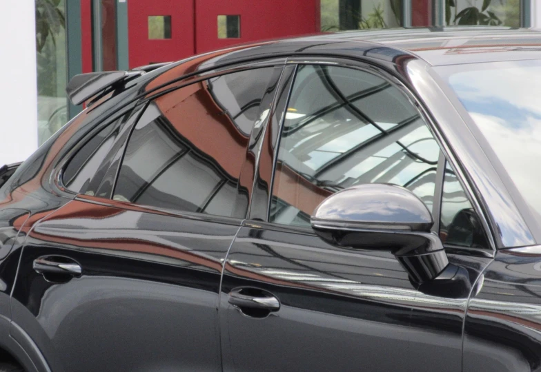 Porsche Cayenne Черный