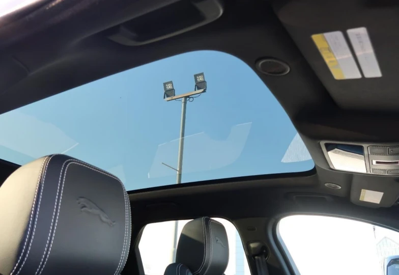 Jaguar F-Pace Белый