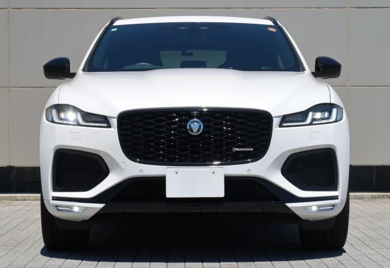Jaguar F-Pace Белый