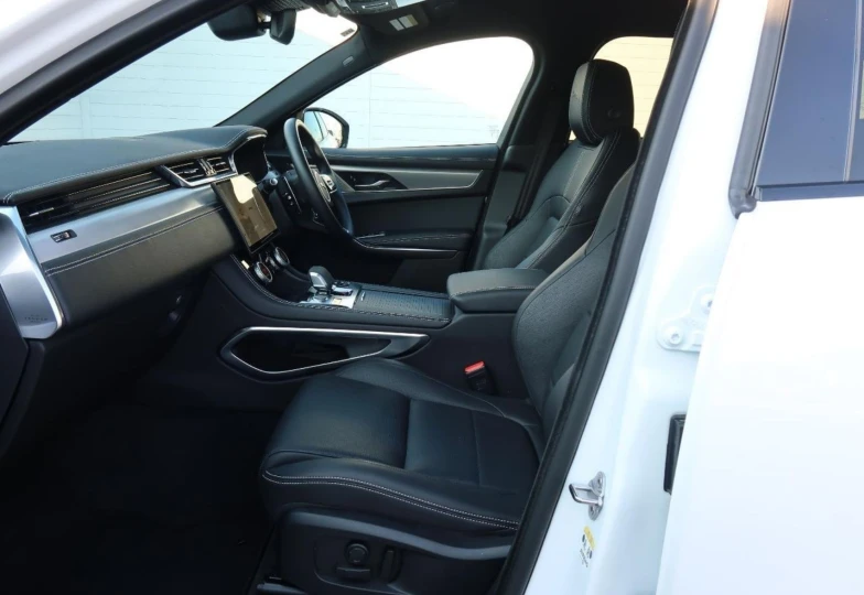 Jaguar F-Pace Белый