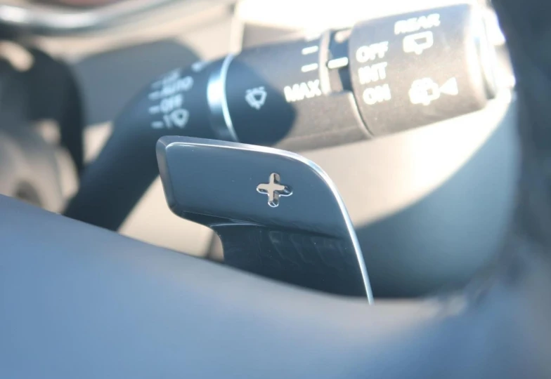 Jaguar F-Pace Белый