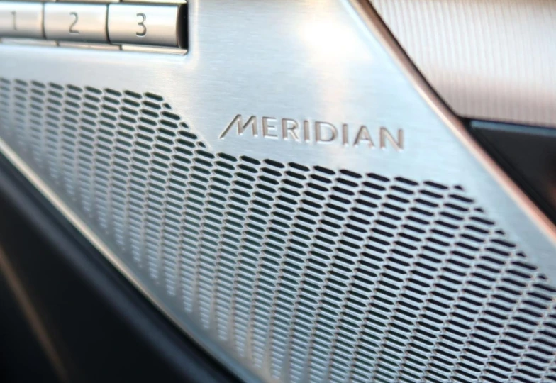 Jaguar F-Pace Белый