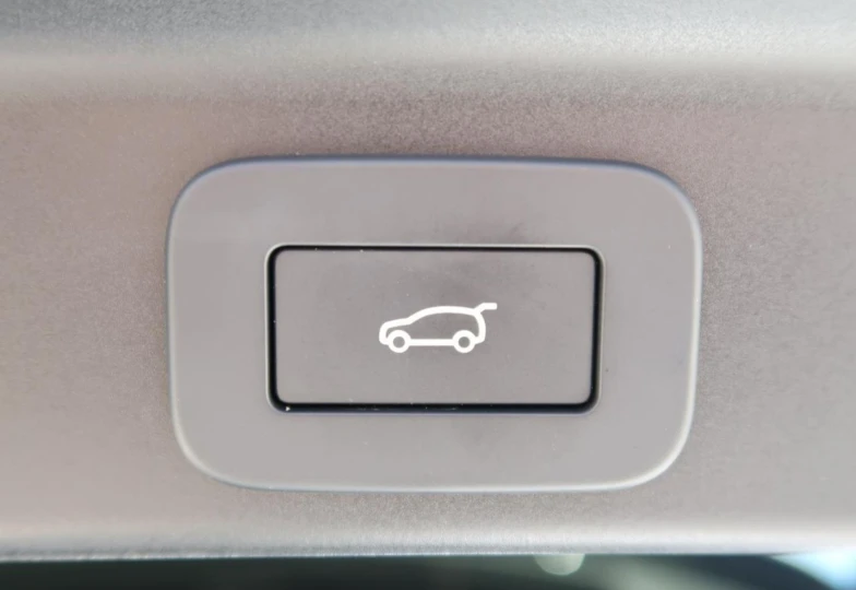 Jaguar F-Pace Белый