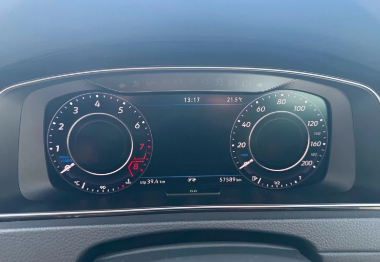 Volkswagen Golf Black