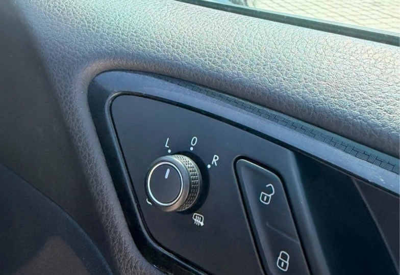 Volkswagen Golf Black