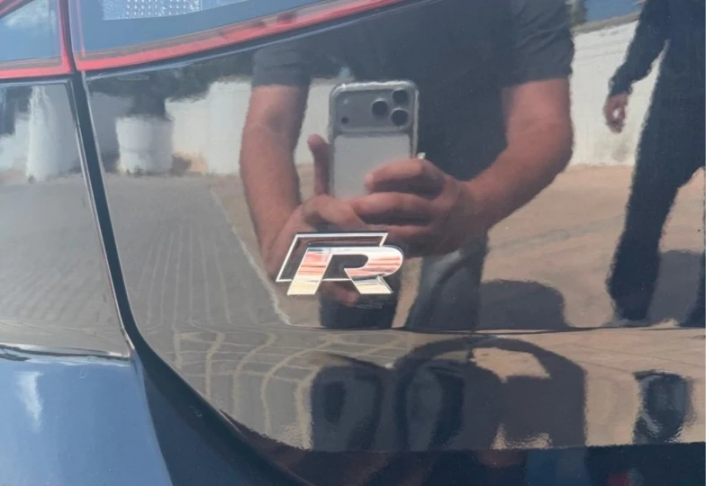 Volkswagen Golf Black