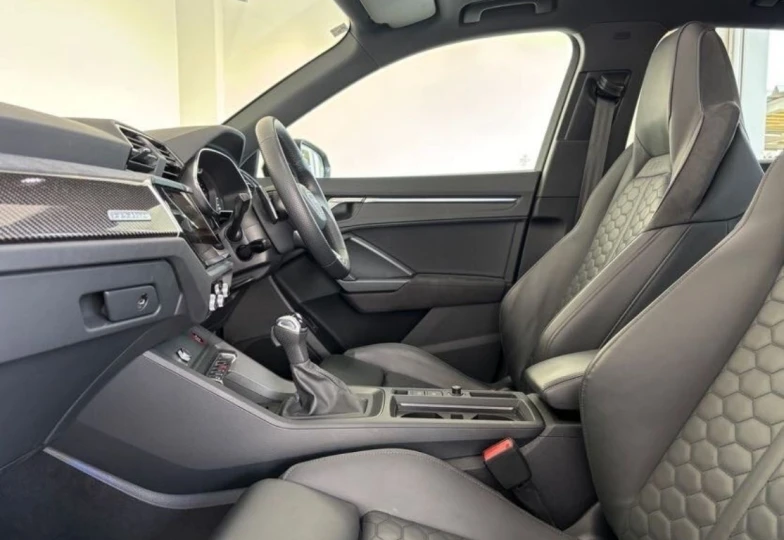 Audi RS Q3 Черный