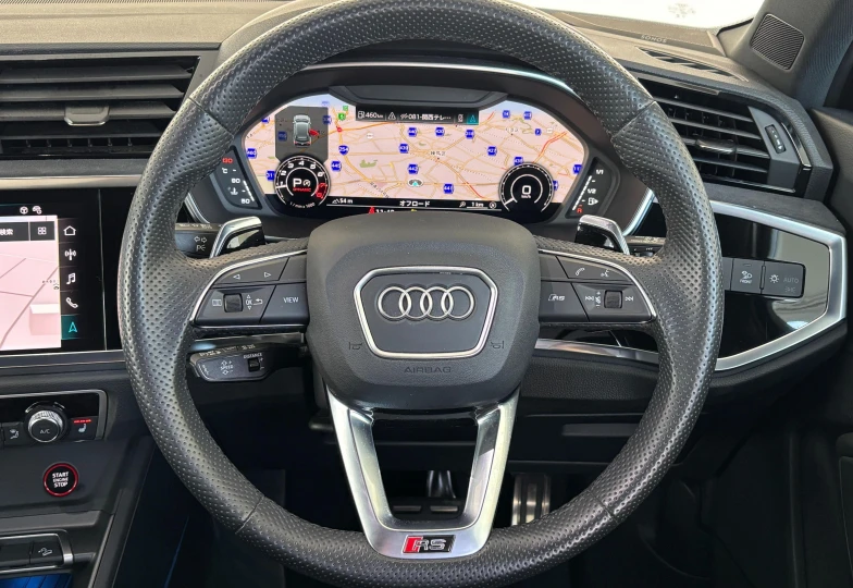 Audi RS Q3 Черный