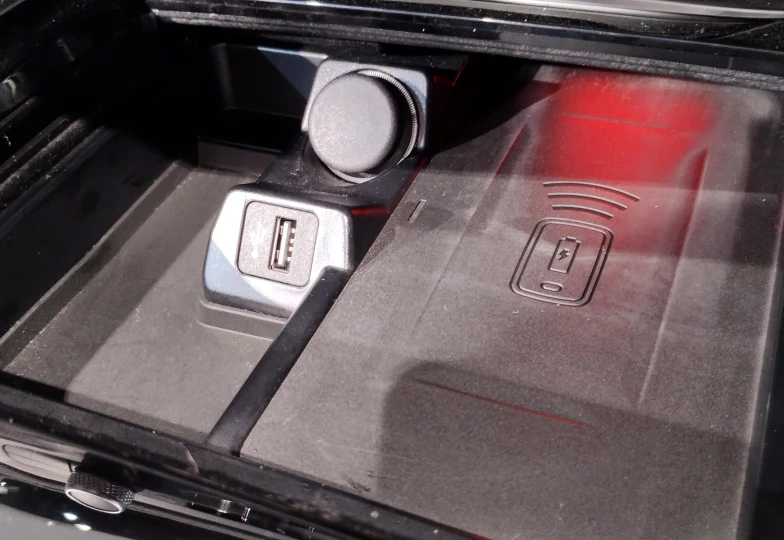 BMW Z4 Красный