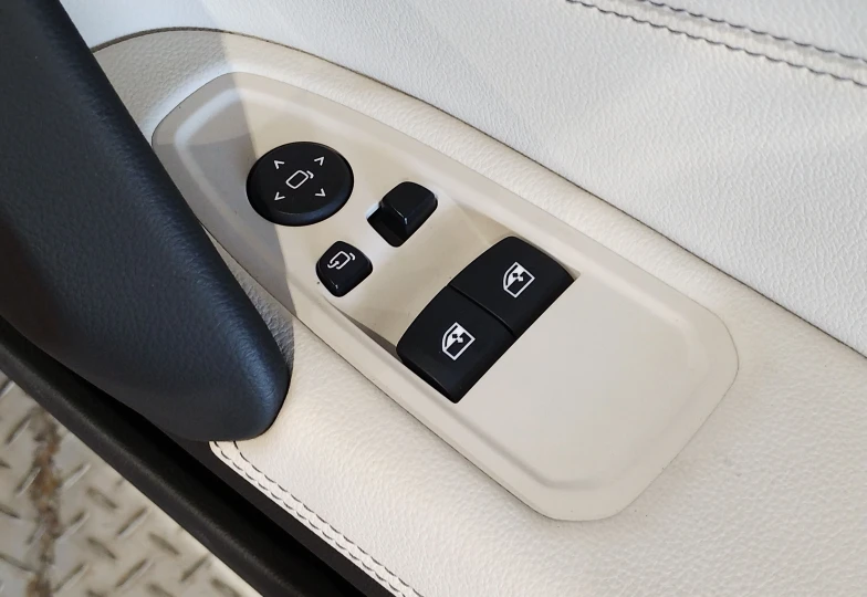 BMW Z4 Красный