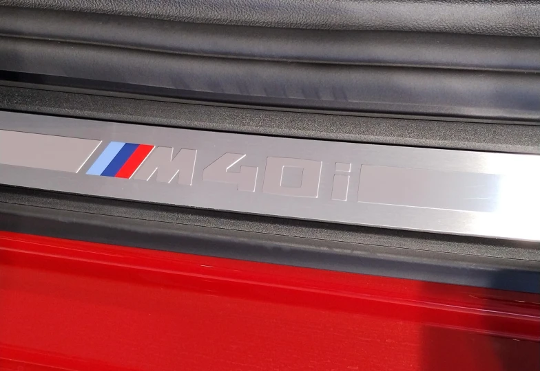 BMW Z4 Красный