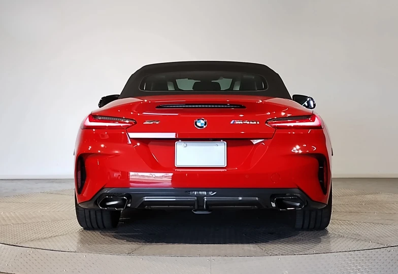 BMW Z4 Красный