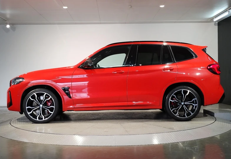 BMW X3 Красный