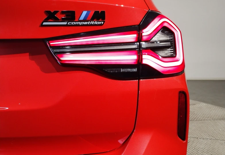 BMW X3 Красный