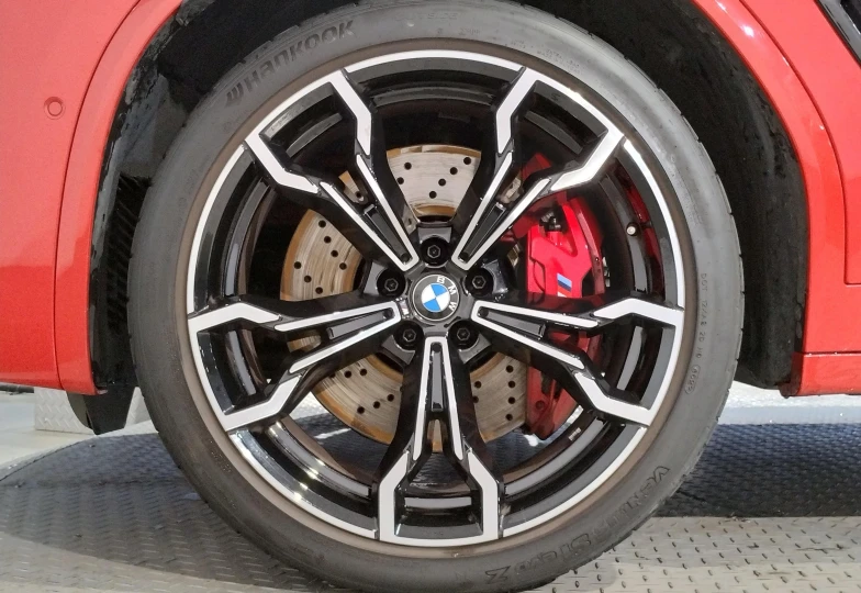 BMW X3 Красный