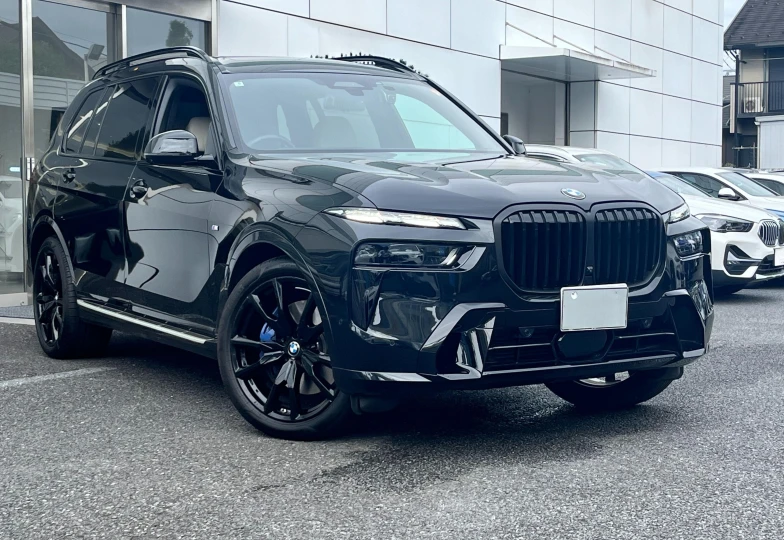 BMW X7 Черный