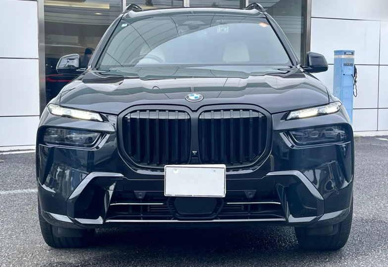 BMW X7 Черный