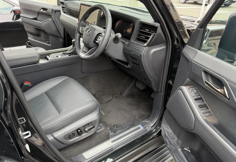 Lexus GX Черный