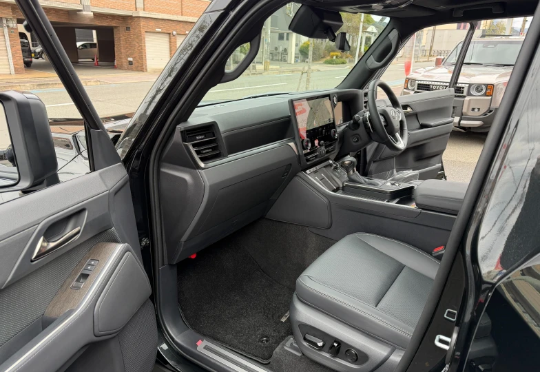 Lexus GX Черный