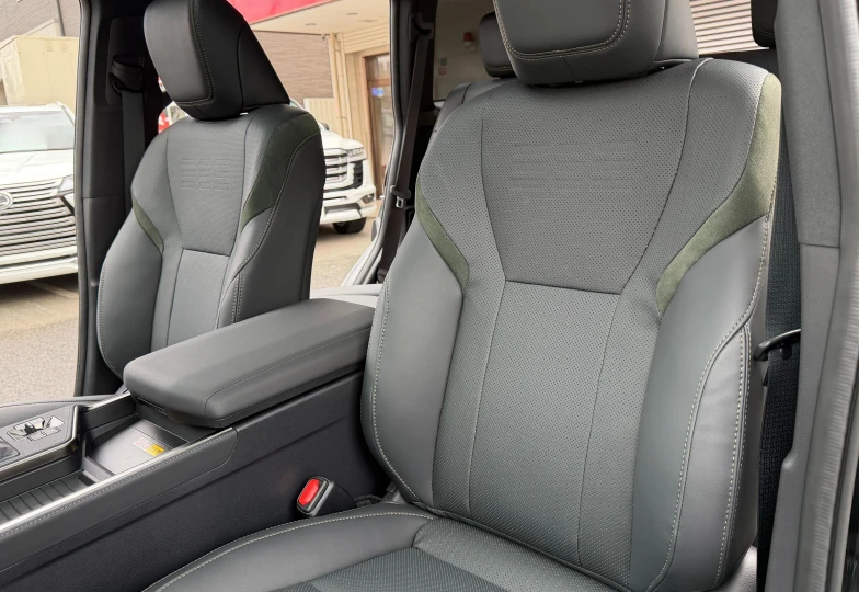 Lexus GX Черный