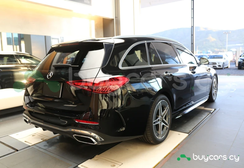 Mercedes C-class Черный