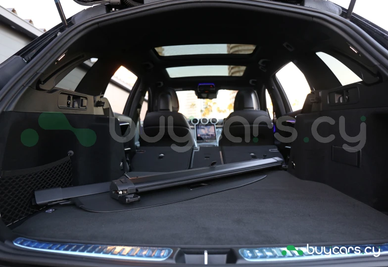 Mercedes C-class Черный