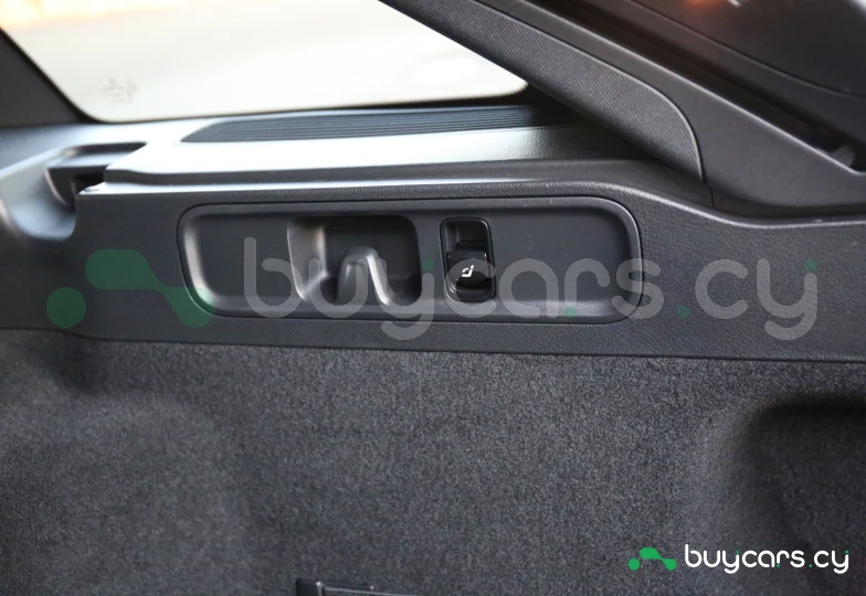 Mercedes C-class Черный