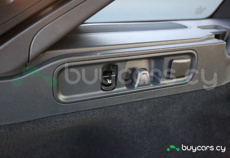 Mercedes C-class Черный