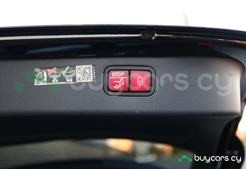 Mercedes C-class Черный