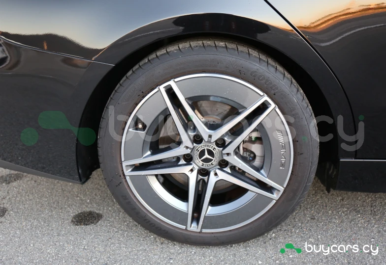 Mercedes C-class Черный