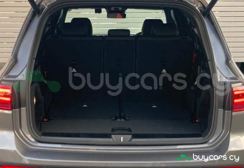 Mercedes GLB-class Серый