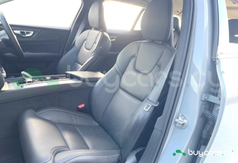 Volvo V60 Серый