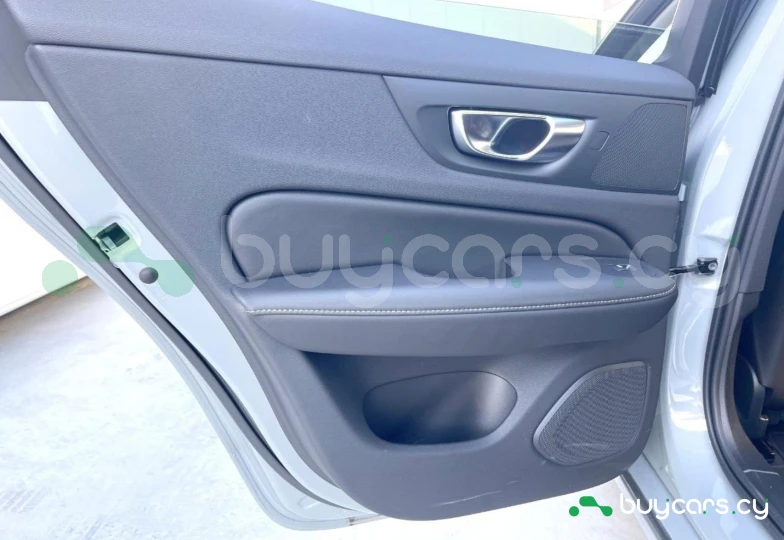 Volvo V60 Серый