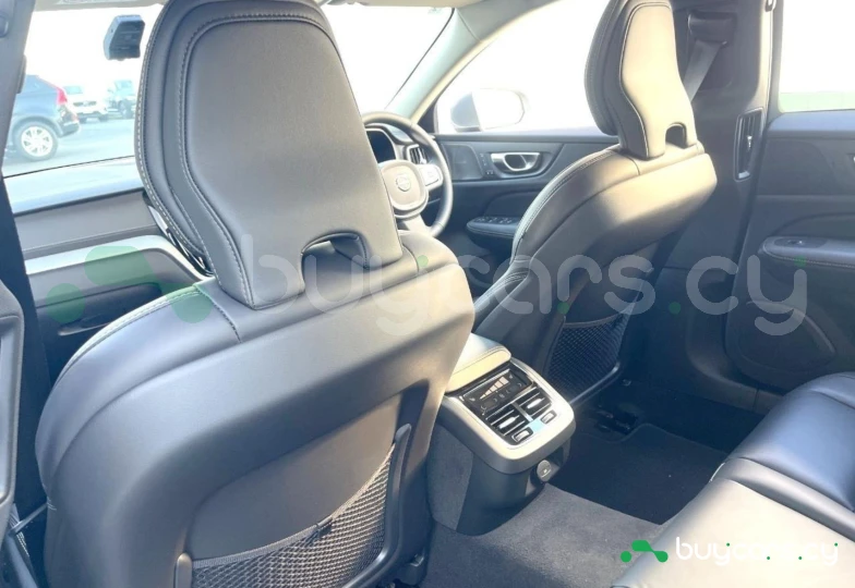 Volvo V60 Серый