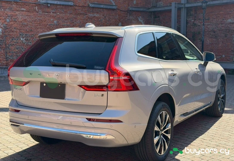 Volvo XC60 Серый