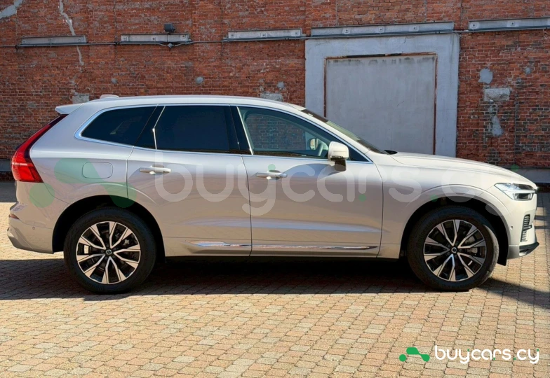 Volvo XC60 Серый