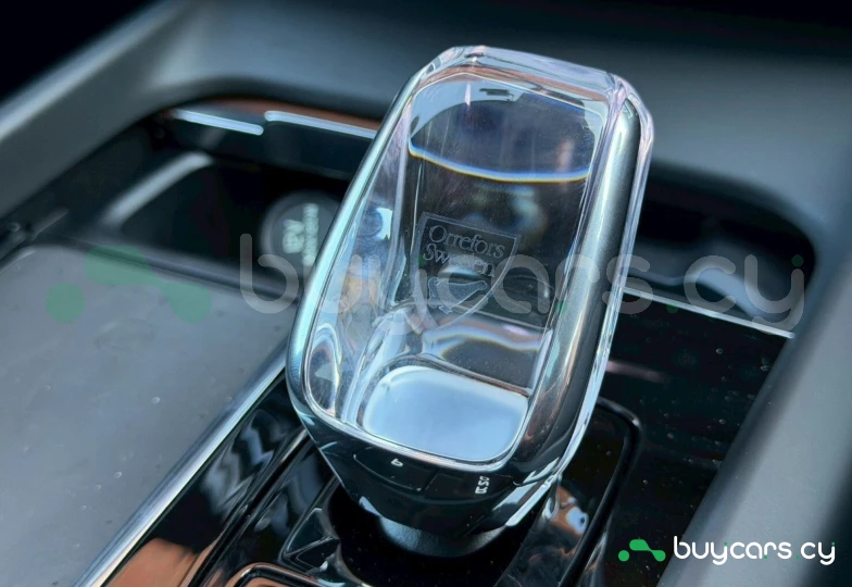 Volvo XC60 Серый