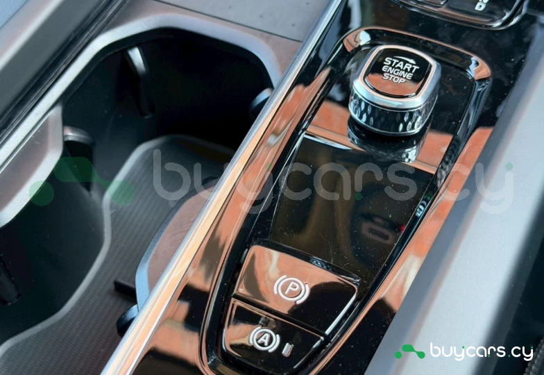 Volvo XC60 Серый