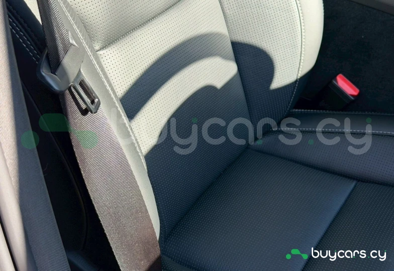 Volvo XC60 Серый