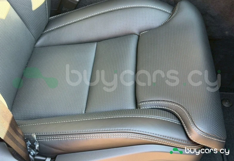 Volvo XC60 Серый